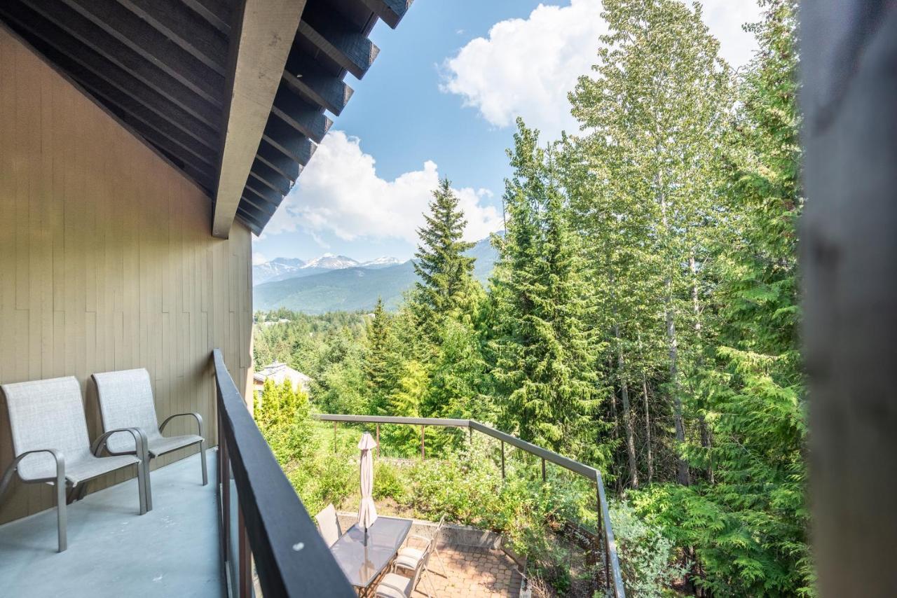 The Ironwood On Blueberry Hill Apartment Whistler Exterior photo